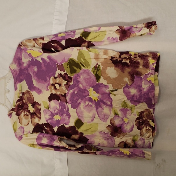 Vera wang size small long sleeved tee - Picture 3 of 4